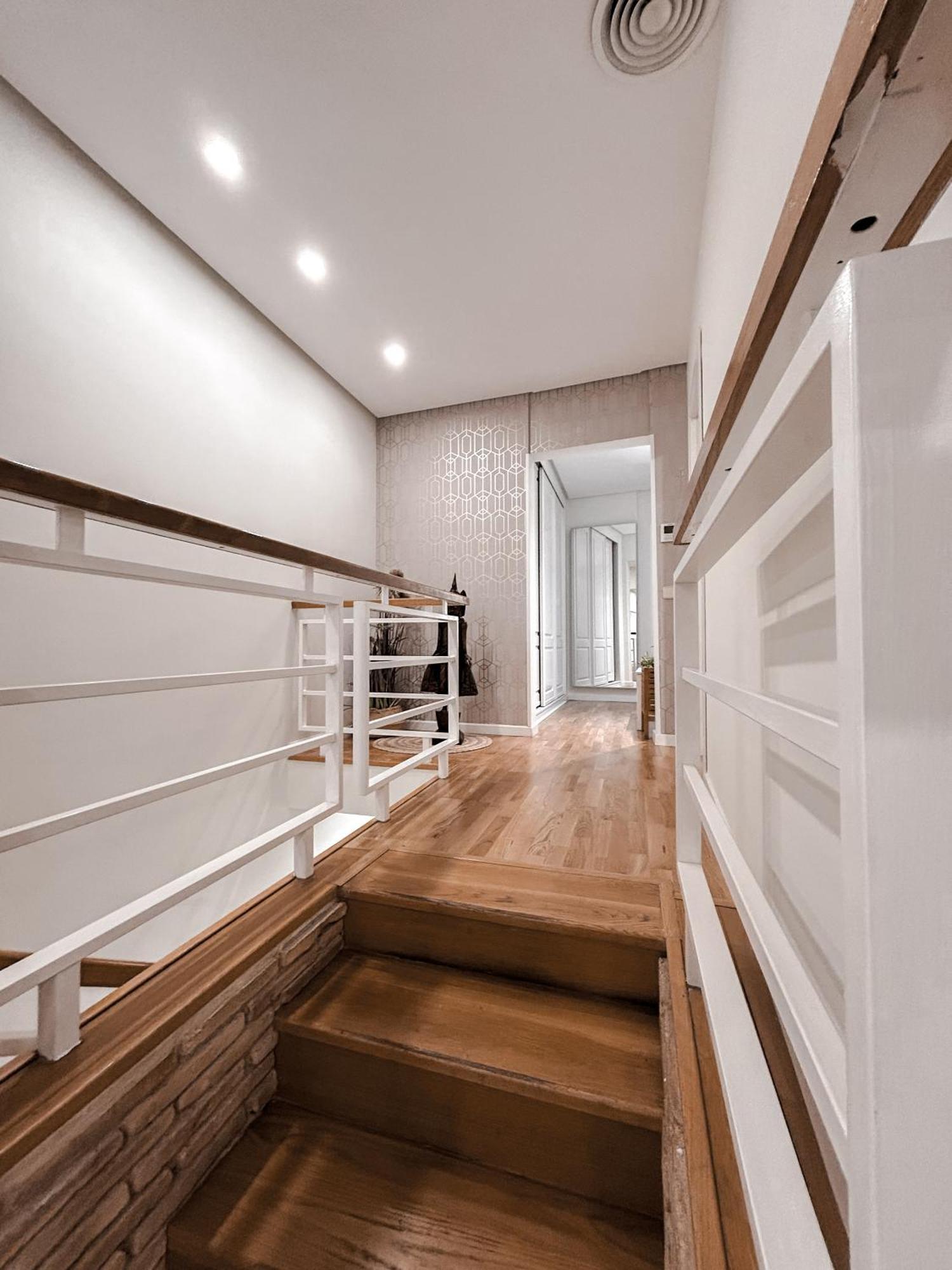 Appartement Impresionante Triplex En Canaleja, Sol